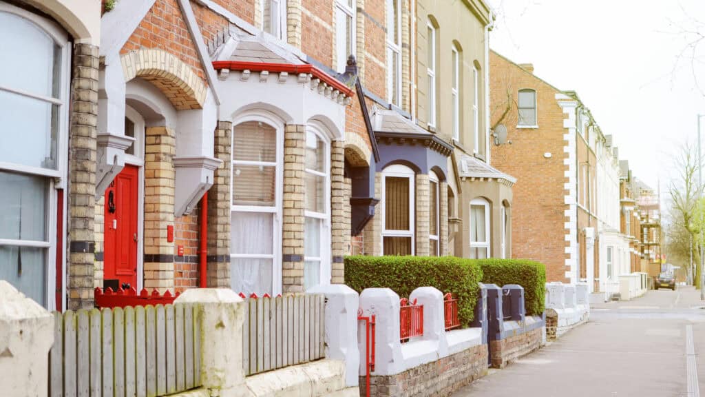 Person considering how to respond to a Party Wall Notice letter Richmond.